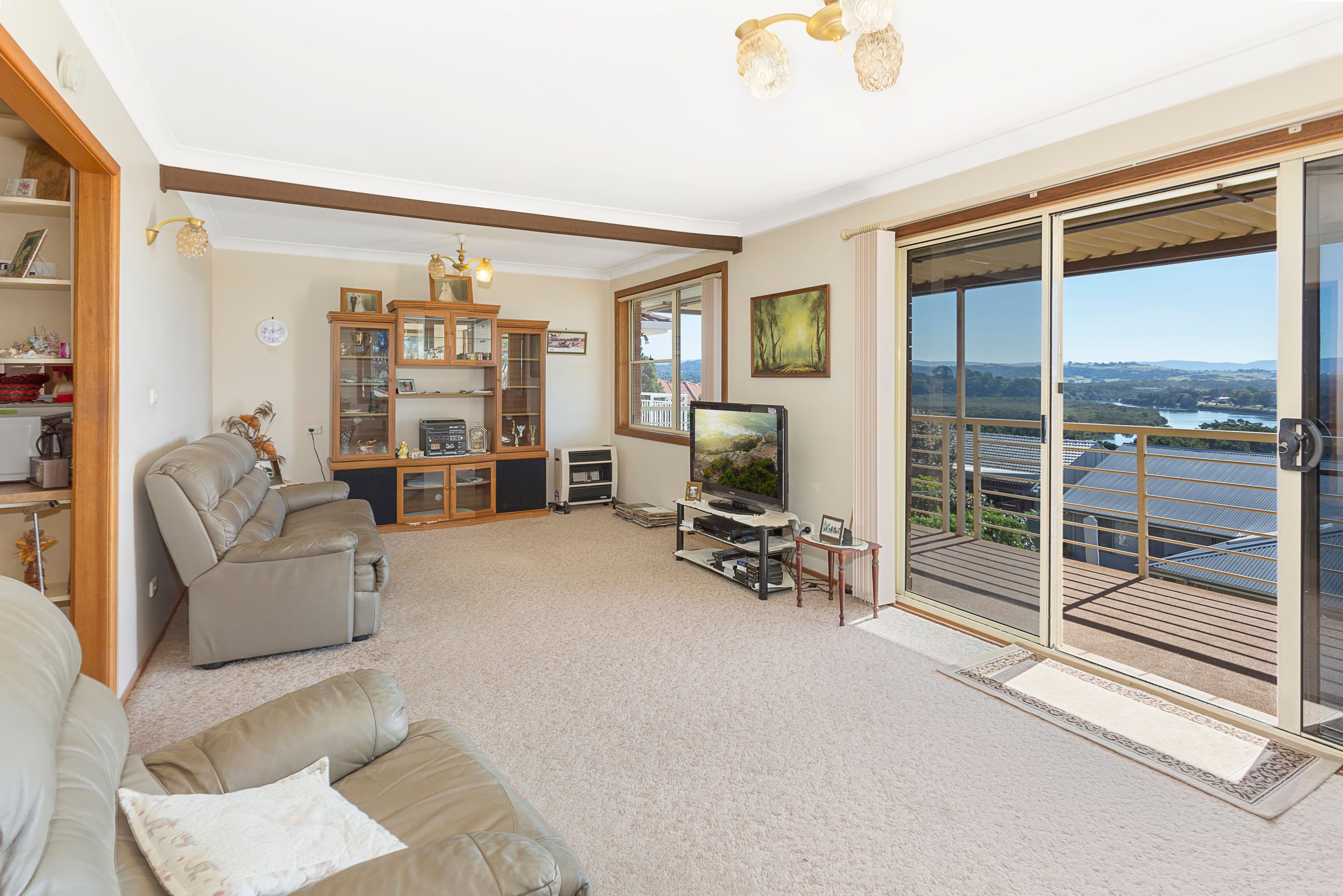 14 Lindsay Avenue, Kiama Downs - Thumbnail 3