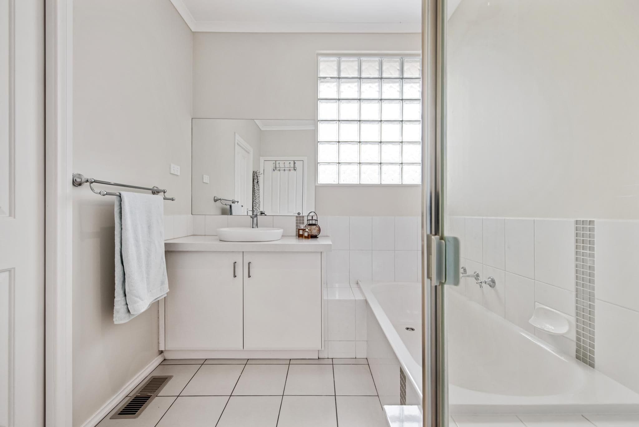 12-14 Oak Avenue, Boronia VIC 3155, Boronia - Thumbnail 8
