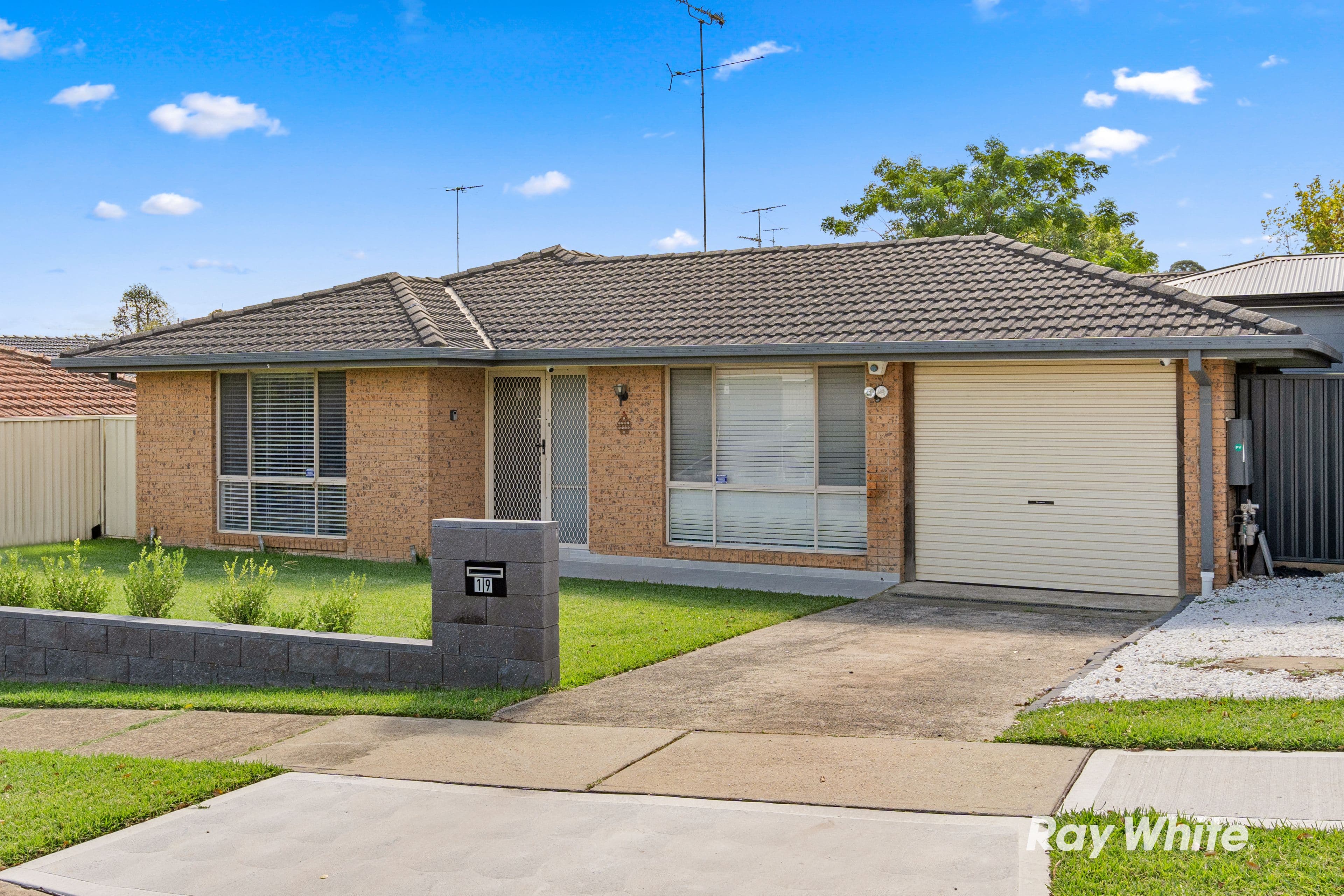 19 Jocelyn Boulevard, Quakers Hill NSW 2763, Quakers Hill - Image 1