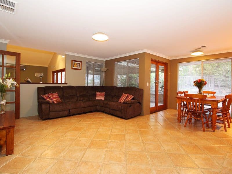 367 Summerlakes Parade, BALLAJURA WA 6066, Ballajura - Thumbnail 5