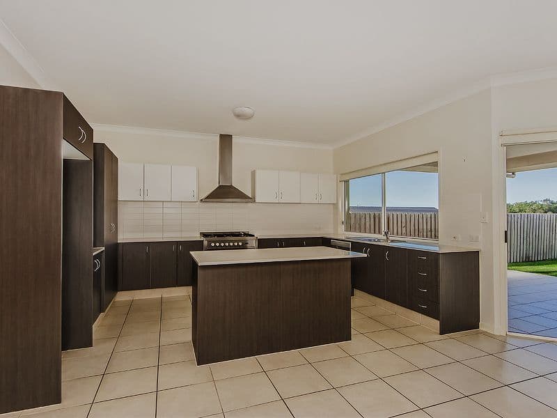 7 Kudzu Street, UPPER COOMERA QLD 4209, Upper Coomera - Thumbnail 5