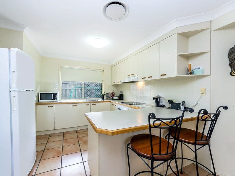 6 Wuruma Place, ALBANY CREEK QLD 4035, Albany Creek - Thumbnail 4