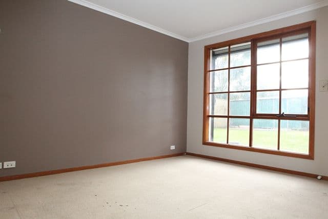 13 Strickland Avenue, HOPPERS CROSSING VIC 3029, Hoppers Crossing - Thumbnail 6