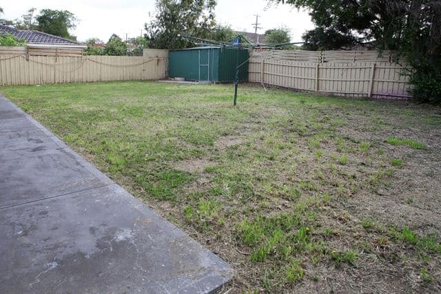 13 Strickland Avenue, HOPPERS CROSSING VIC 3029, Hoppers Crossing - Thumbnail 8