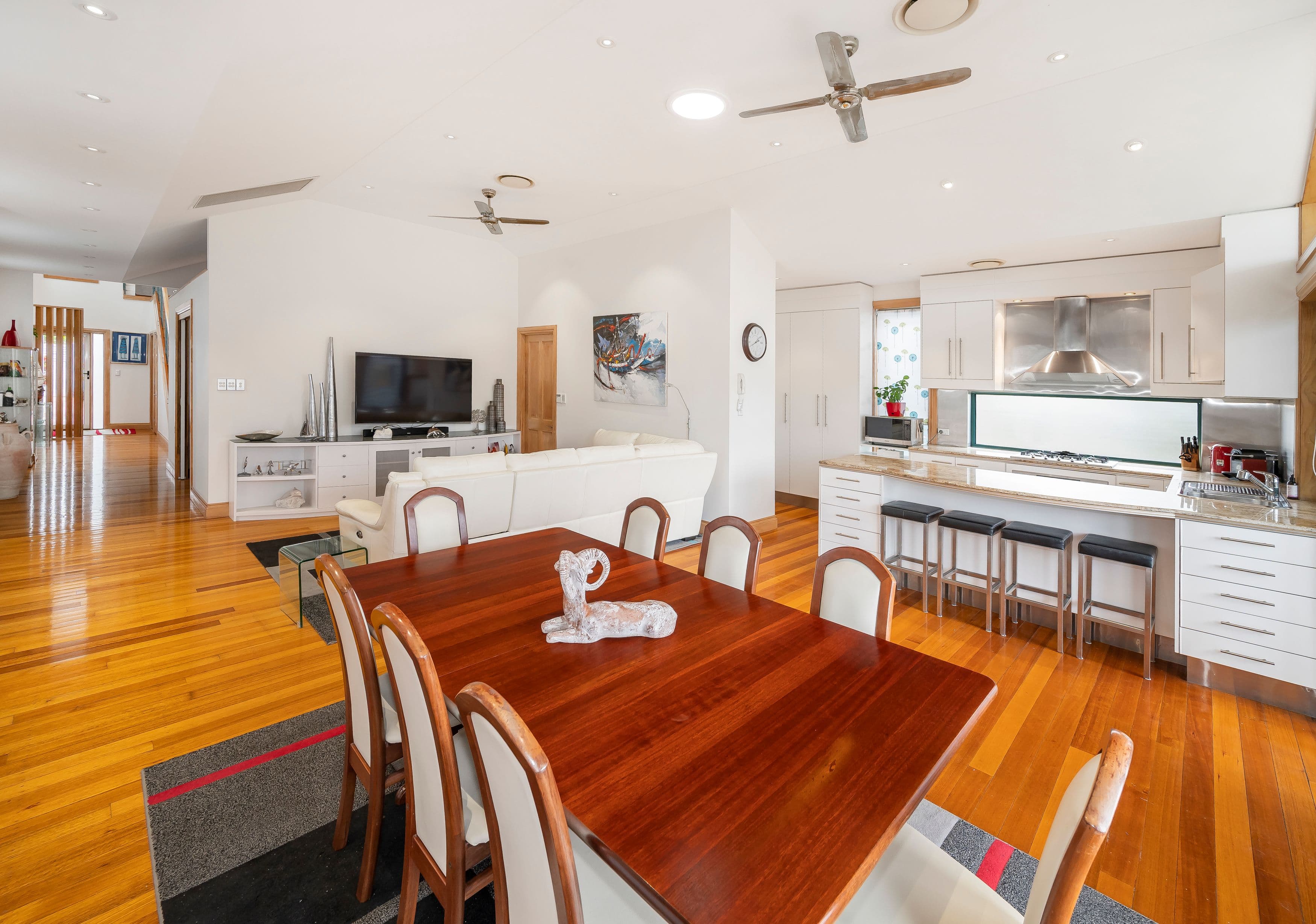 54 Gerler Road, Hendra QLD 4011, Hendra - Thumbnail 5