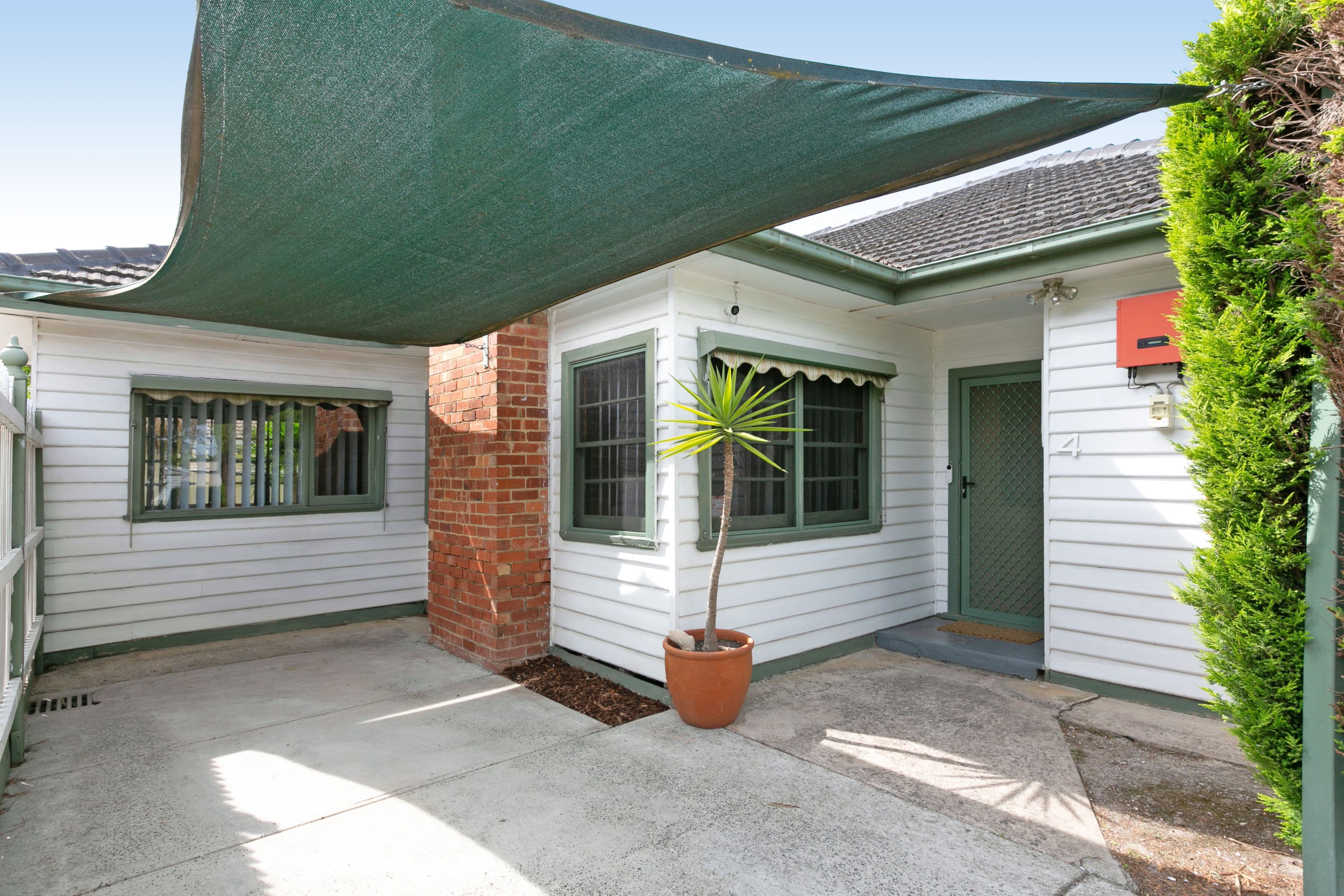 4 McColl Street, Reservoir VIC 3073, Reservoir - Thumbnail 2