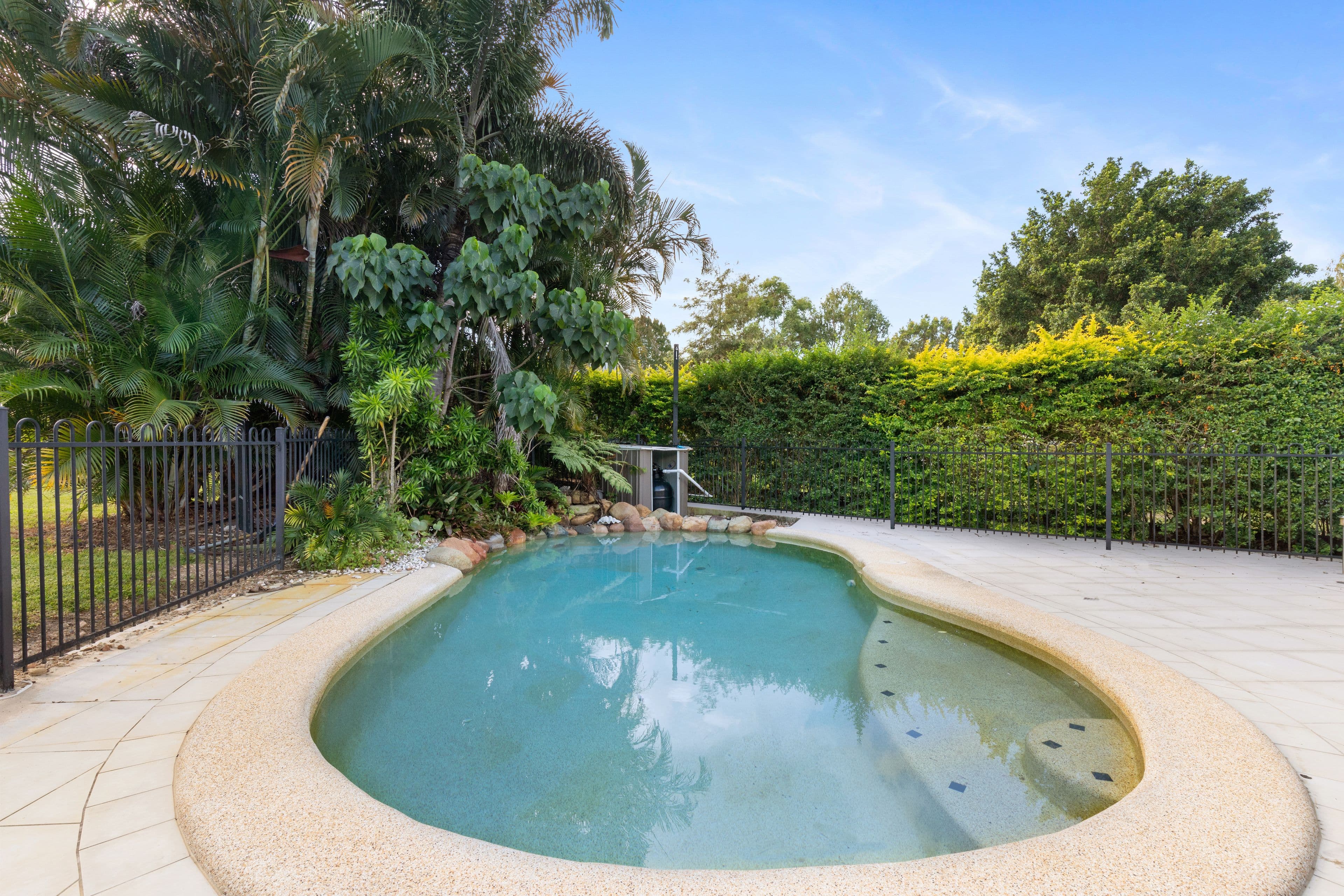 7 Parkview Road, Glass House Mountains QLD 4518, Glass House Mountains - Thumbnail 3