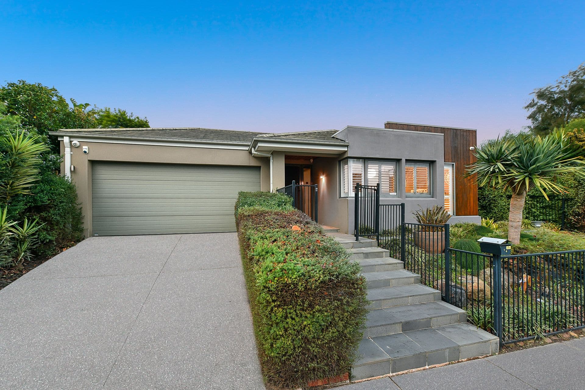 14 Worthington Boulevard, Pakenham VIC 3810, Pakenham - Thumbnail 2