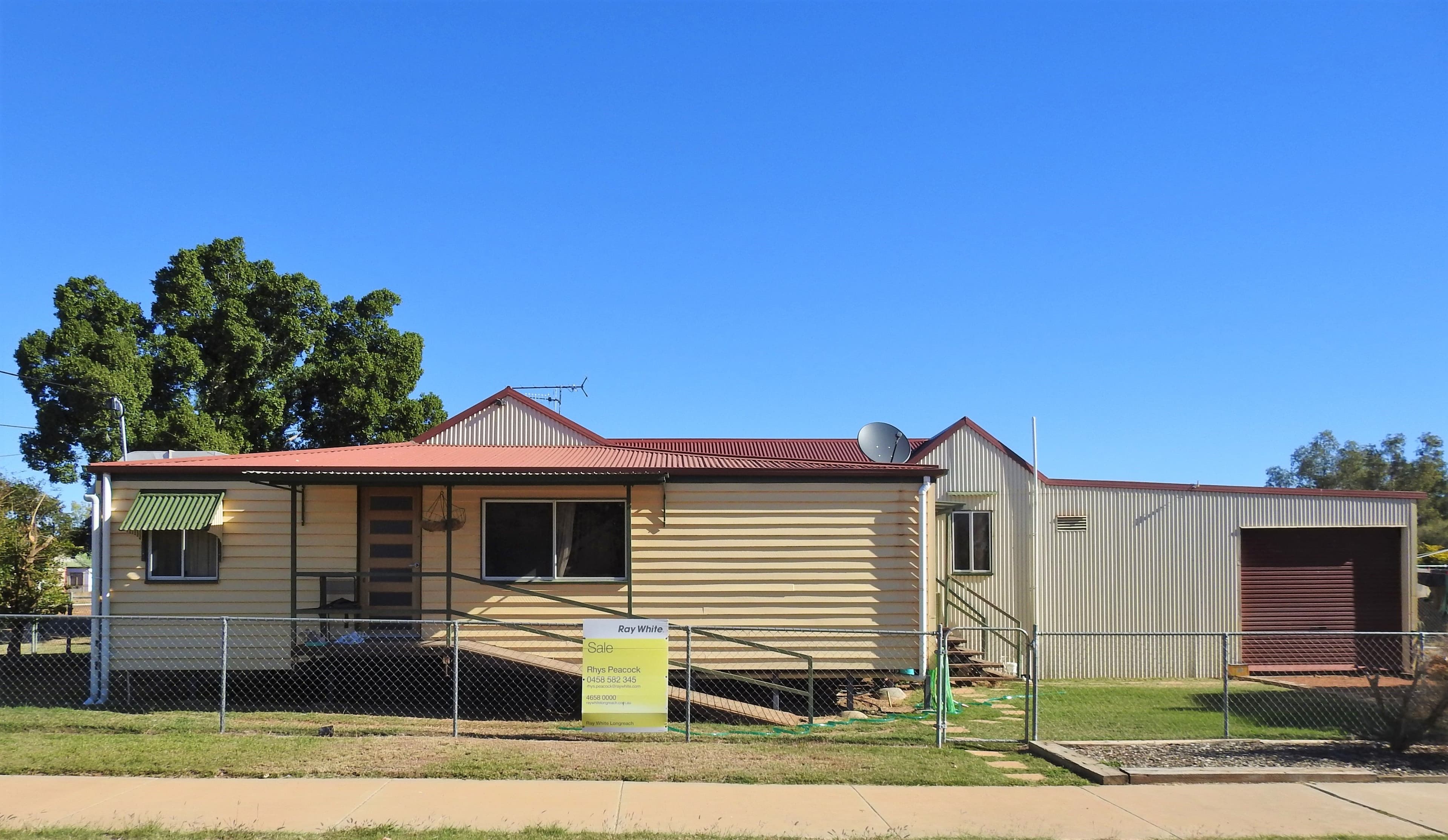 121 Wren Street, Longreach QLD 4730, Longreach - Image 1