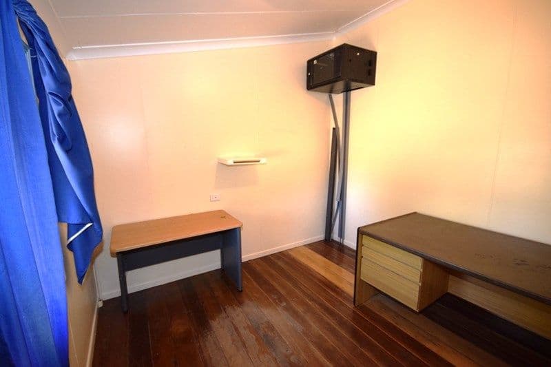 121 Wren Street, Longreach QLD 4730, Longreach - Thumbnail 7