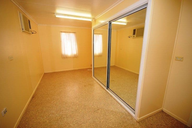 121 Wren Street, Longreach QLD 4730, Longreach - Thumbnail 8