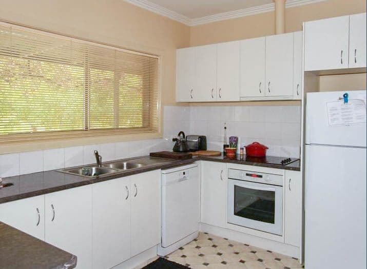37 Playne Street, Heathcote VIC 3523, Heathcote - Thumbnail 2
