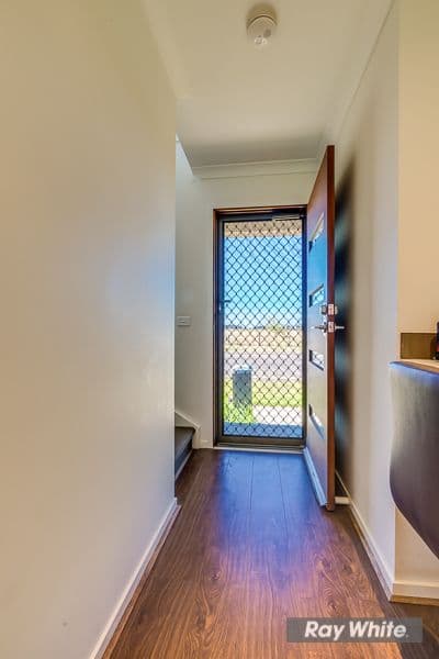 35 Elmhurst Road, Truganina VIC 3029, Truganina - Thumbnail 3