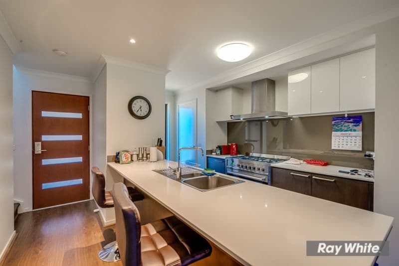 35 Elmhurst Road, Truganina VIC 3029, Truganina - Thumbnail 4