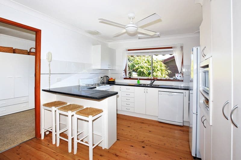 12 Lyrebird Drive, NOWRA NSW 2541, Nowra - Thumbnail 2