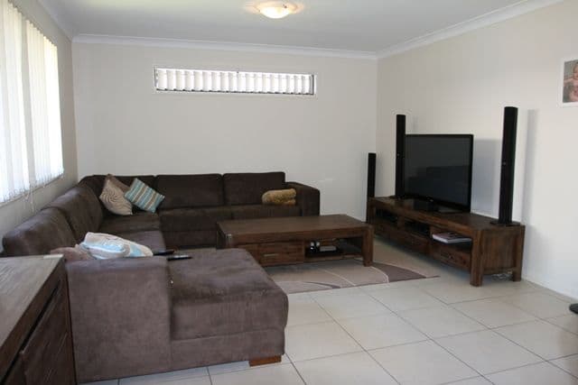 67 Maidenwell Road, ORMEAU QLD 4208, Ormeau - Thumbnail 2