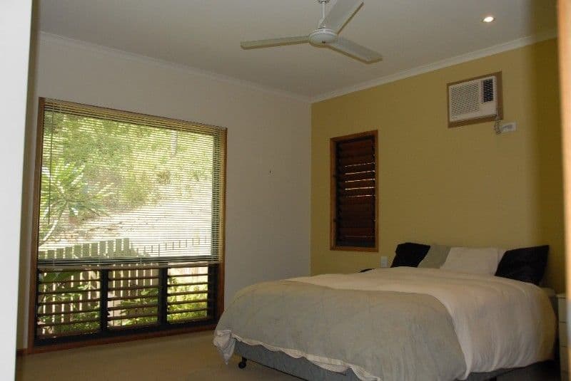 39 Tropic Road, CANNONVALE QLD 4802, Cannonvale - Thumbnail 3