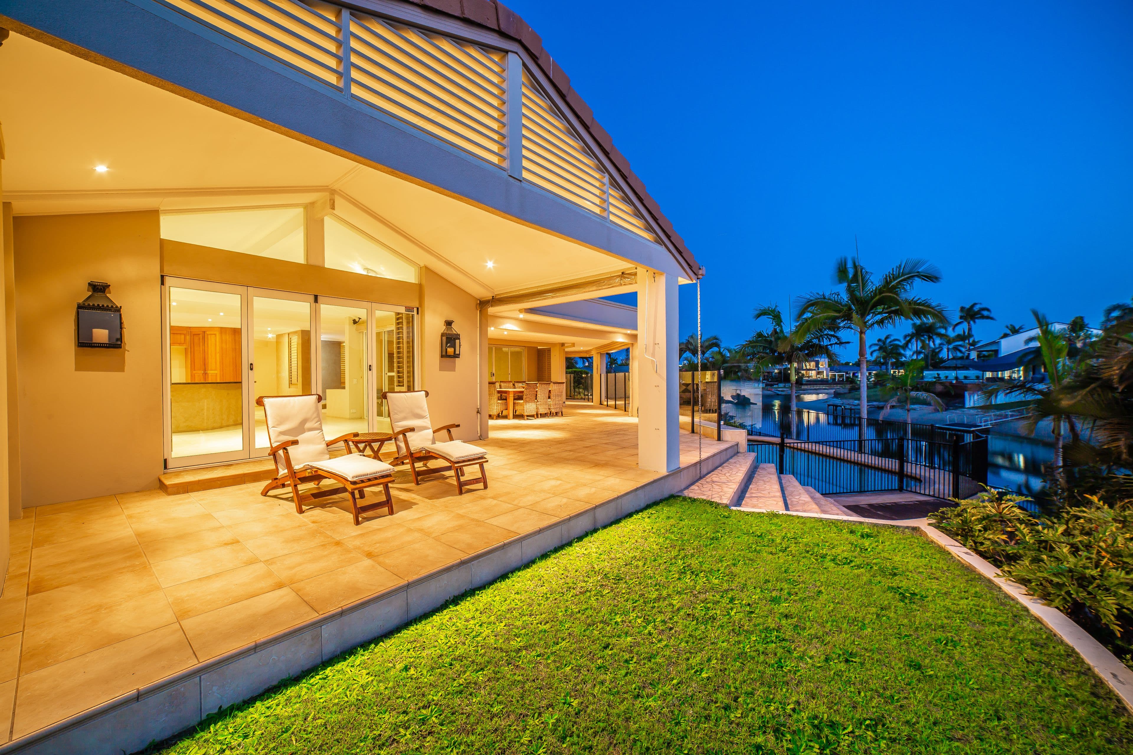 2 Caithness Court, Sorrento QLD 4217, Sorrento - Thumbnail 2