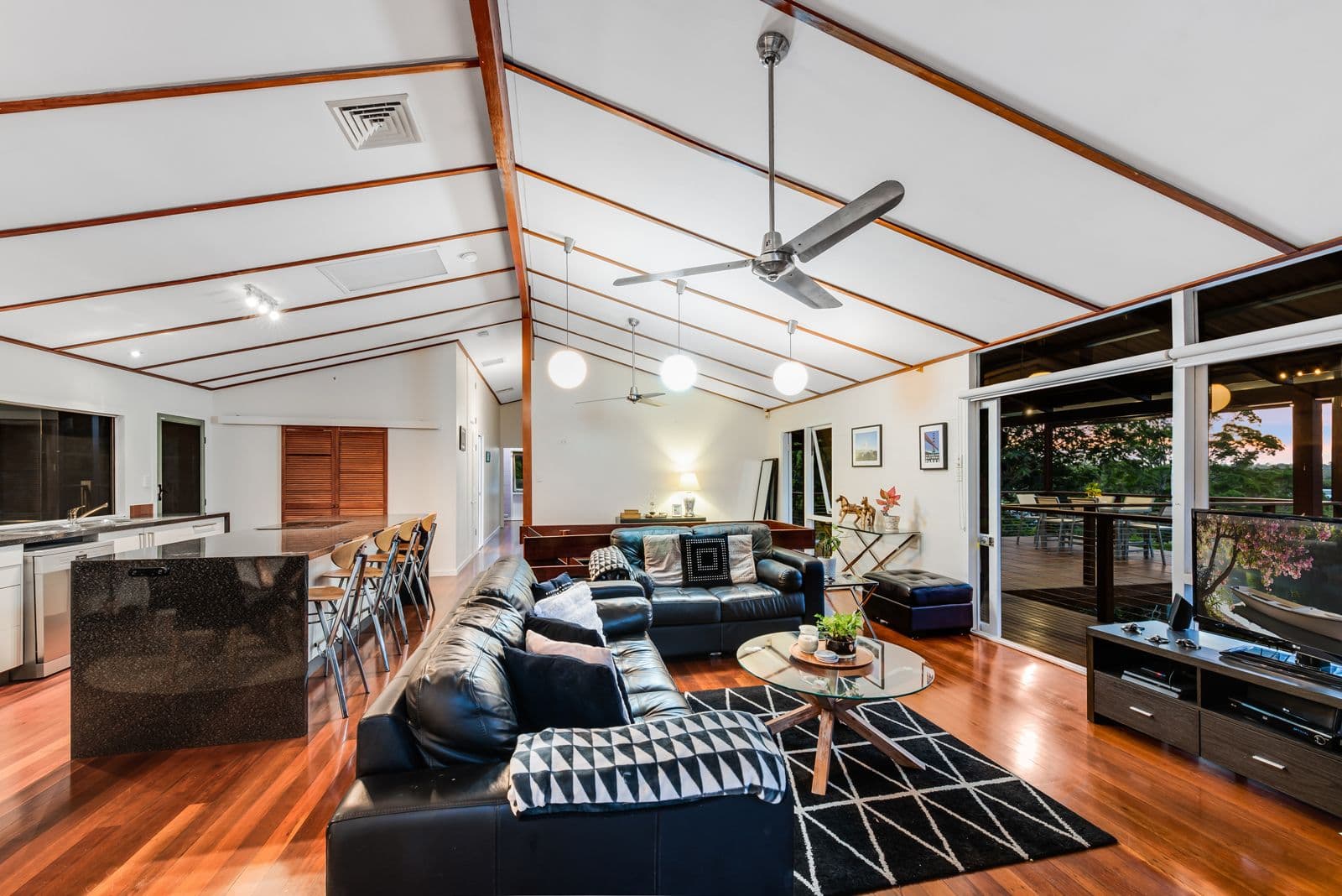 18 Tad Street, Kenmore QLD 4069, Kenmore - Thumbnail 6