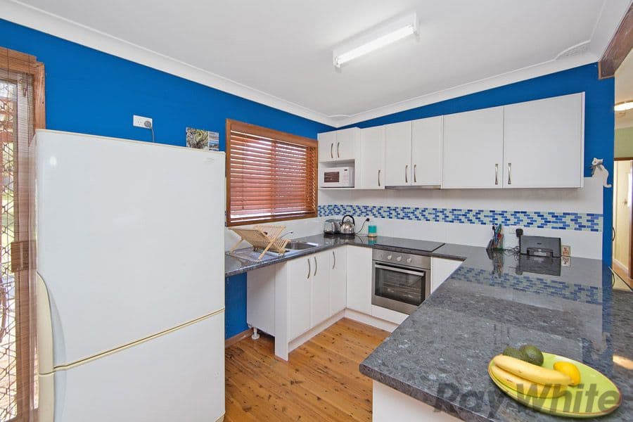 14 Delia Avenue, Budgewoi NSW 2262, Budgewoi - Thumbnail 4