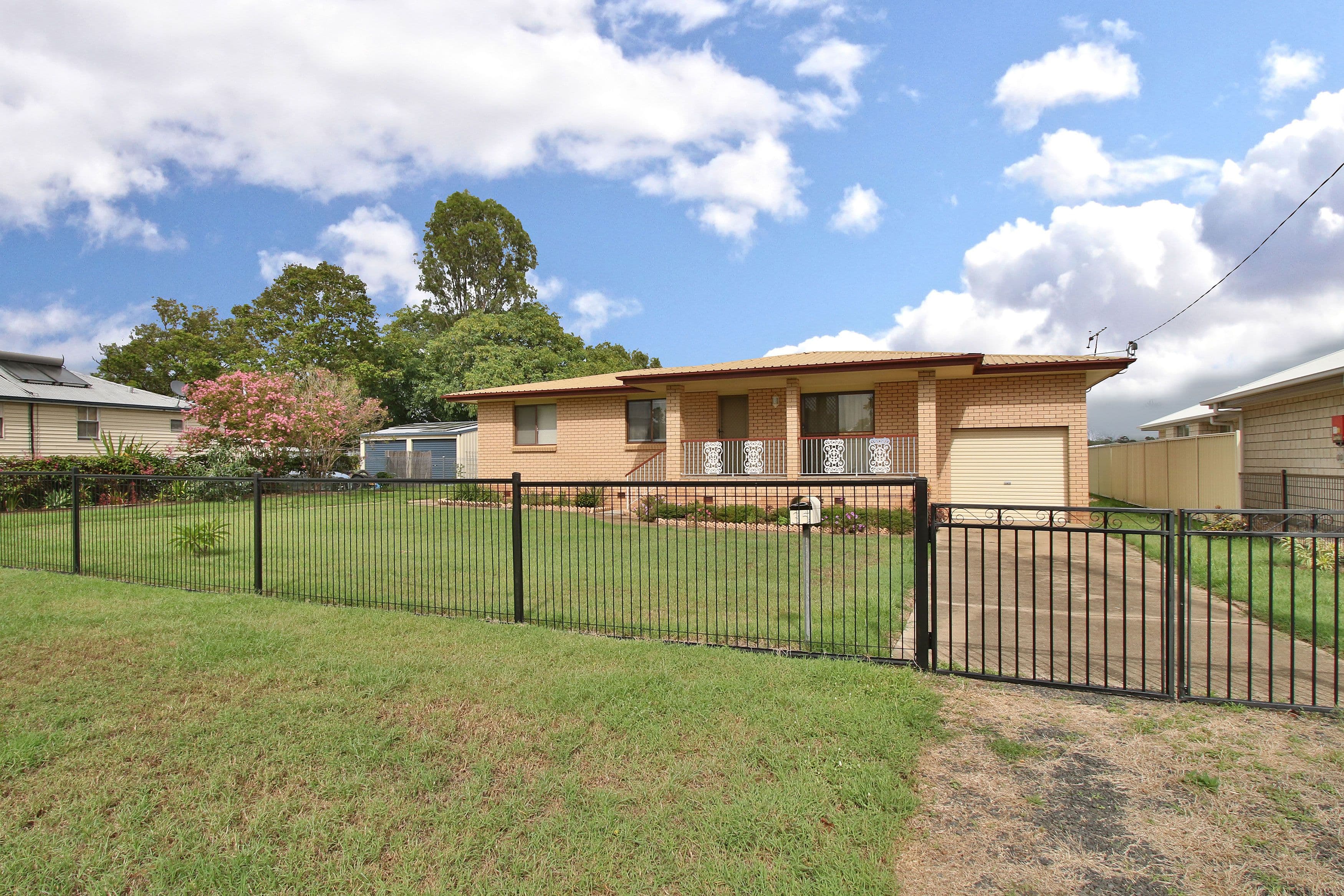 35 Daniel Street, Lowood QLD 4311, Lowood - Image 1