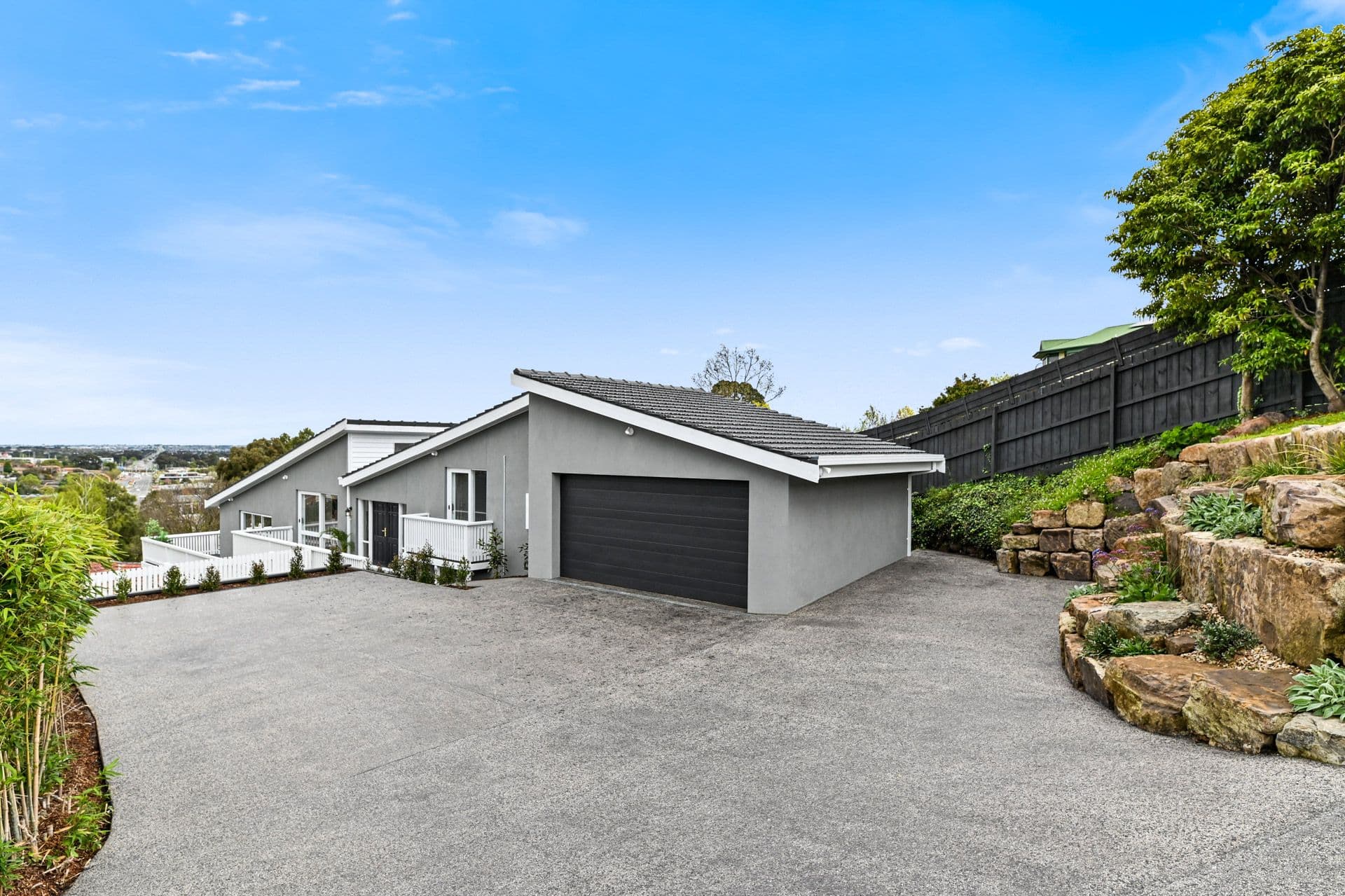 27 Kramer Drive, Berwick VIC 3806, Berwick - Image 1