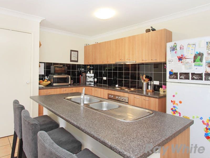 6 Peter Close, BRACKEN RIDGE QLD 4017, Bracken Ridge - Thumbnail 2