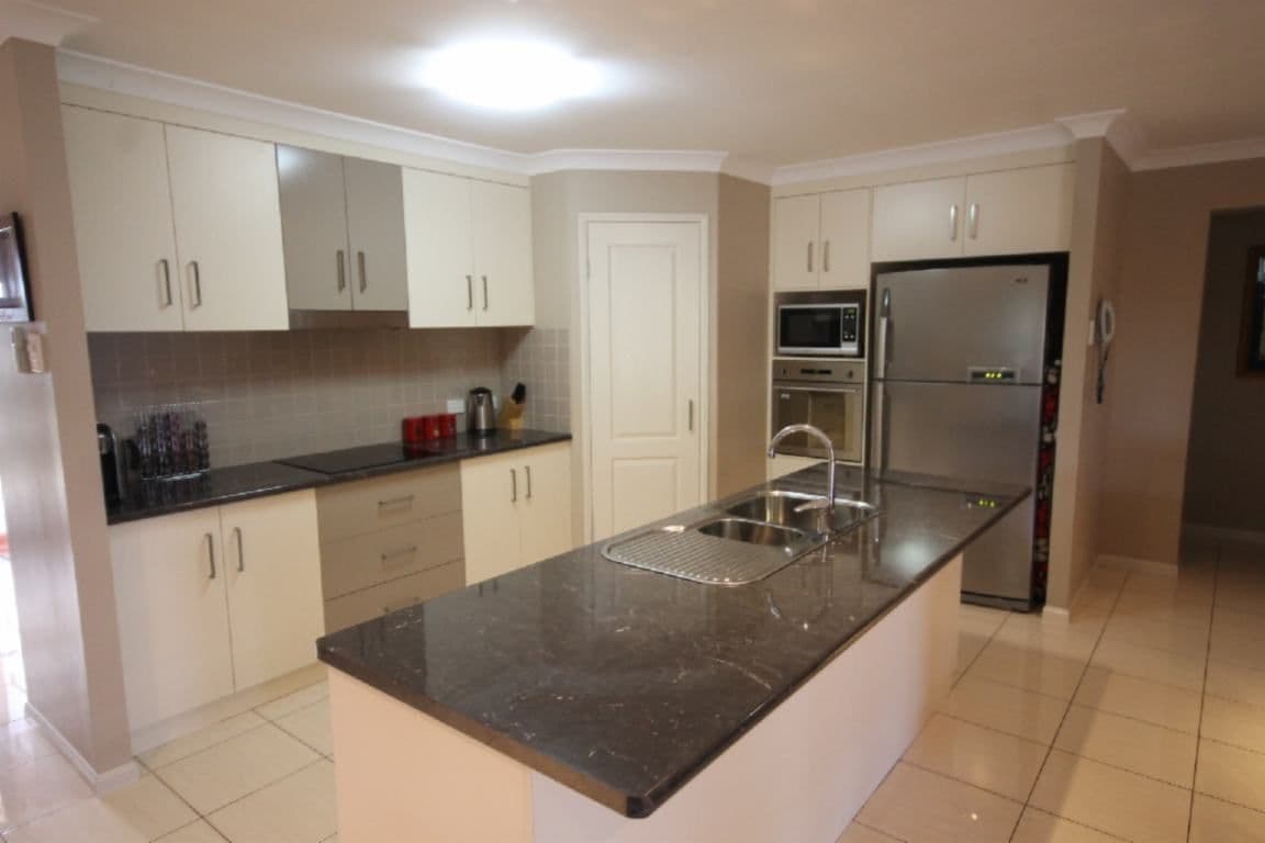 9 Burke Street, DALBY QLD 4405, Dalby - Thumbnail 2