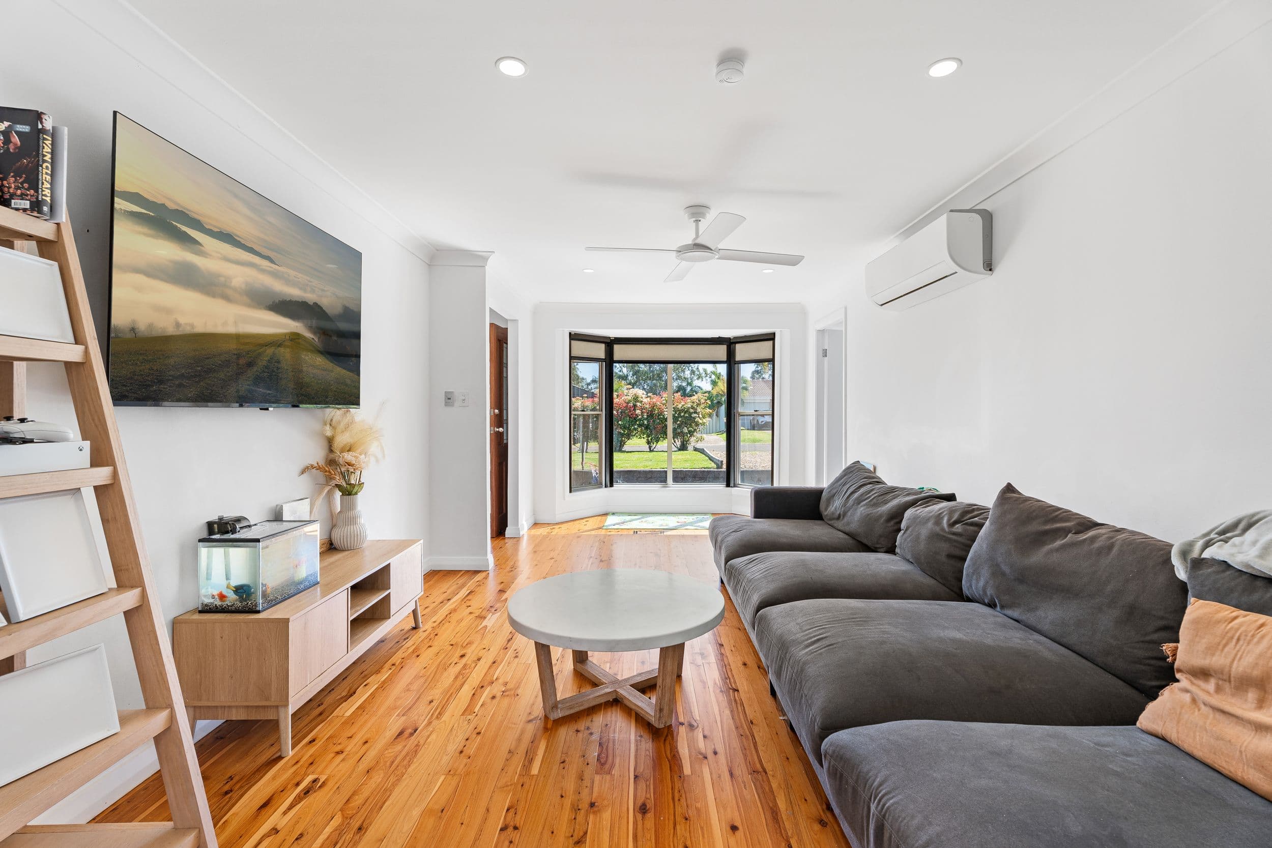 24 Holmegate Crescent, Cranebrook NSW 2749, Cranebrook - Thumbnail 2