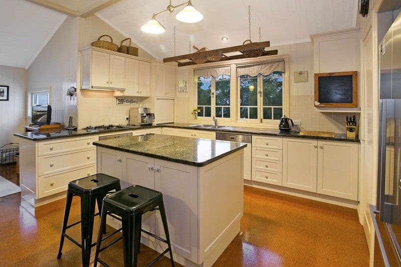 24 Kenilworth Street, SHERWOOD QLD 4075, Sherwood - Thumbnail 2