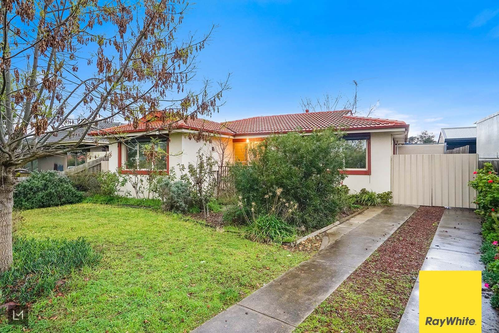 15 Stewart Drive, Werribee VIC 3030, Werribee - Thumbnail 2