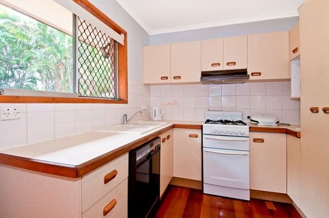37 Keyes Street, LOGANLEA QLD 4131, Loganlea - Thumbnail 2