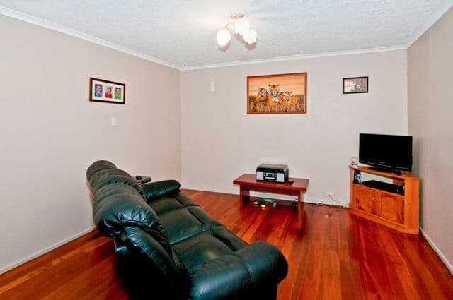 37 Keyes Street, LOGANLEA QLD 4131, Loganlea - Thumbnail 3