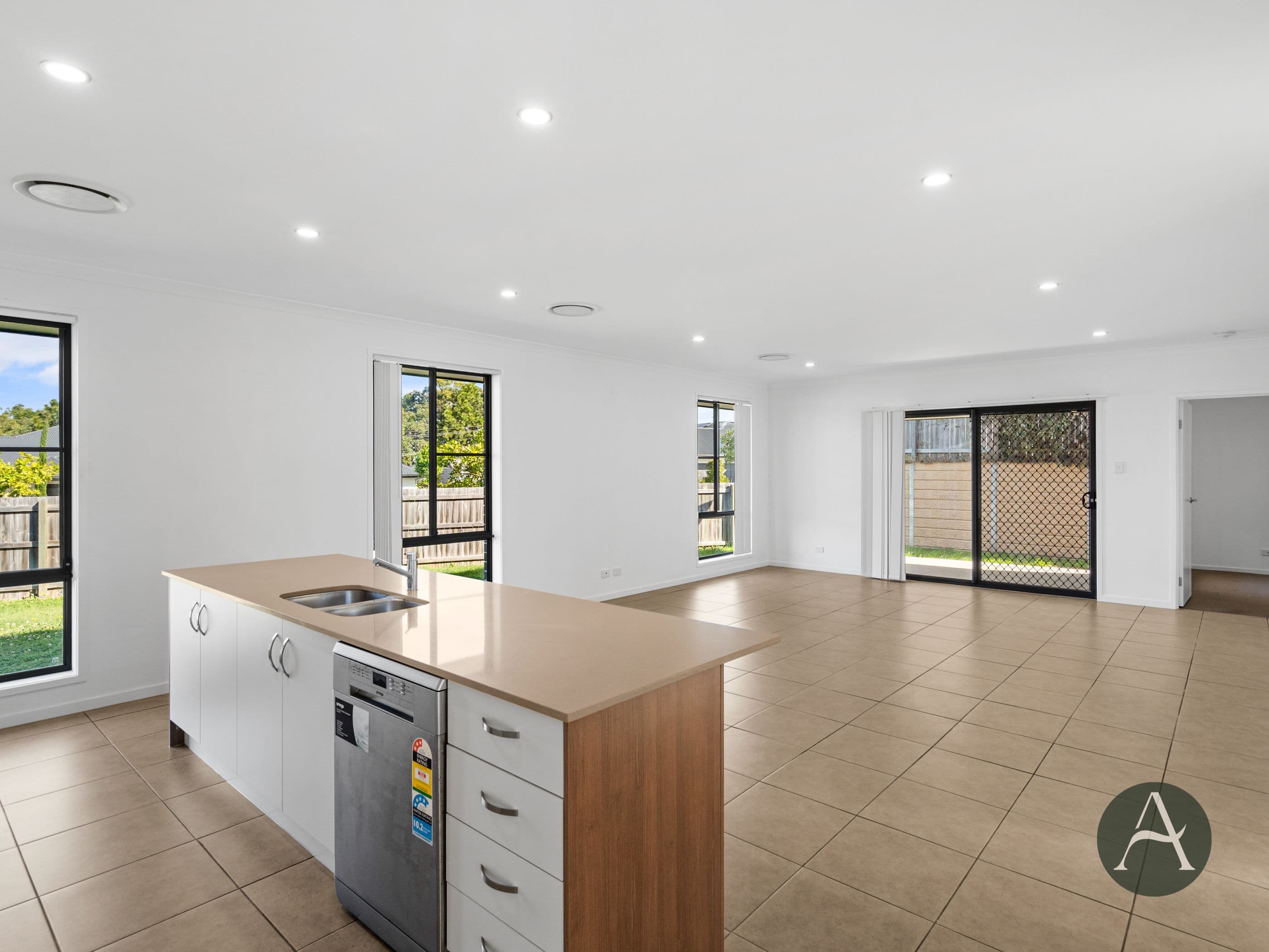 20 Jones Street, Coomera QLD 4209, Coomera - Thumbnail 4