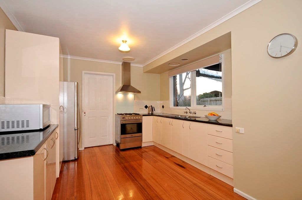 15 DAYMAR Drive, MOOROOLBARK VIC 3138, Mooroolbark - Thumbnail 3