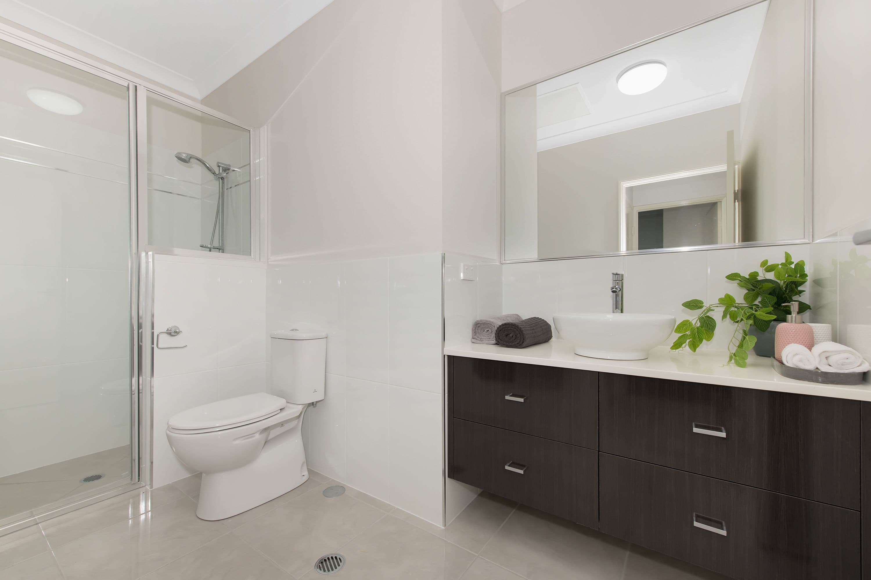 16 Lawrie Avenue, Oonoonba QLD 4811, Oonoonba - Thumbnail 5