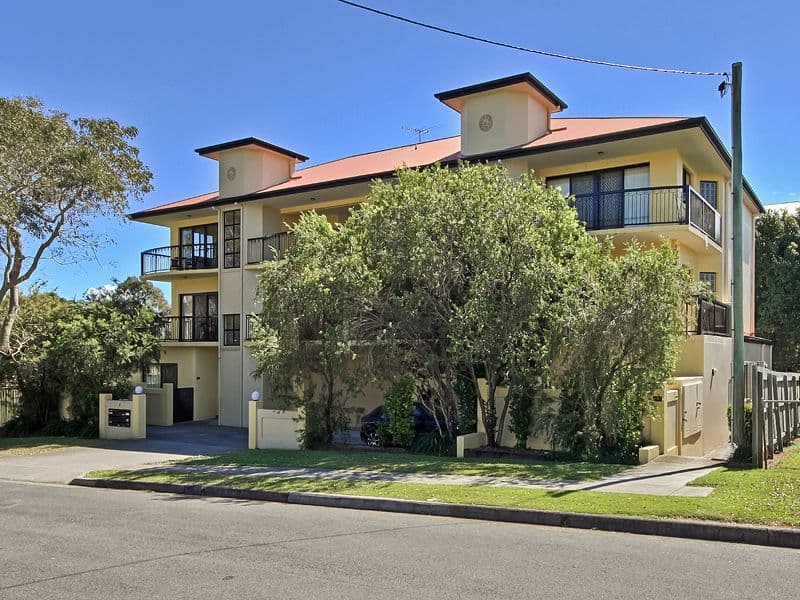 2 Henry Street, Redcliffe QLD 4020, Redcliffe - Image 1