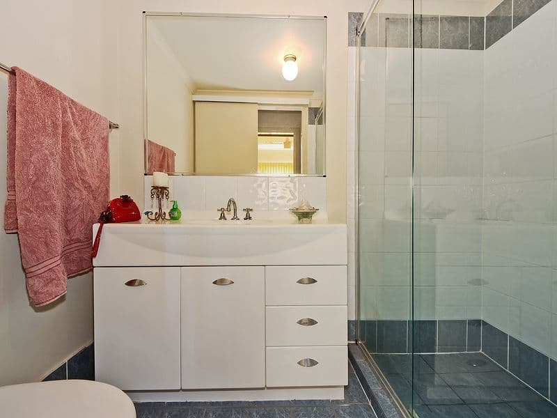 2 Henry Street, Redcliffe QLD 4020, Redcliffe - Thumbnail 6