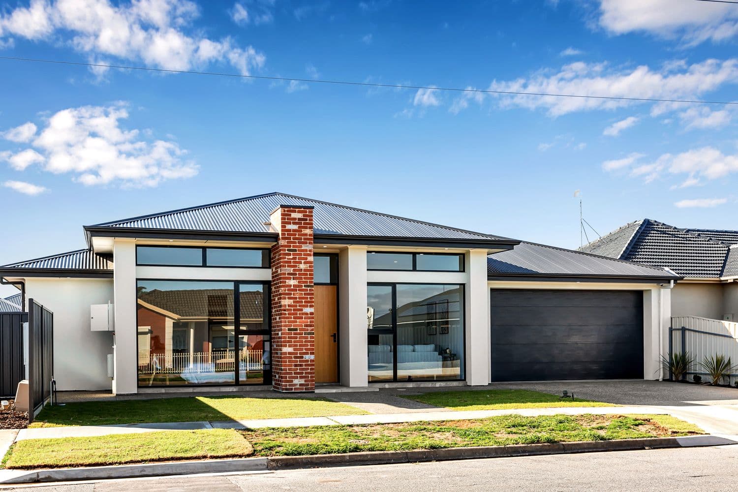 16 Raymond Avenue, Seaton SA 5023, Seaton - Image 1