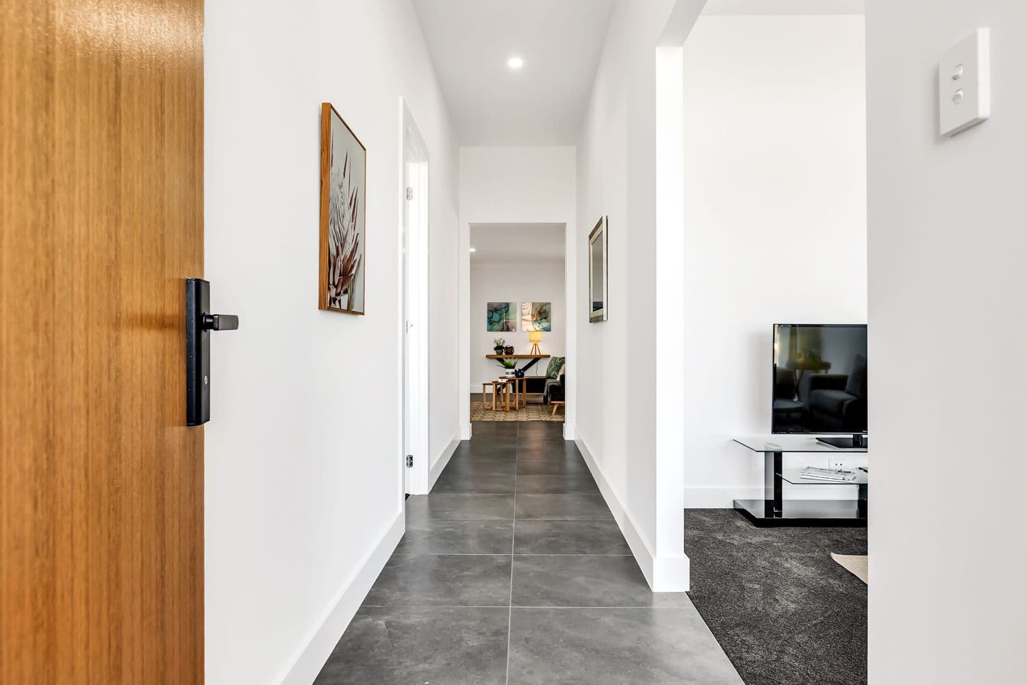 16 Raymond Avenue, Seaton SA 5023, Seaton - Thumbnail 3