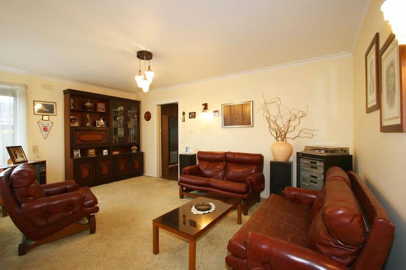 7 Kardinian Avenue, CHELTENHAM VIC 3192, Cheltenham - Thumbnail 2