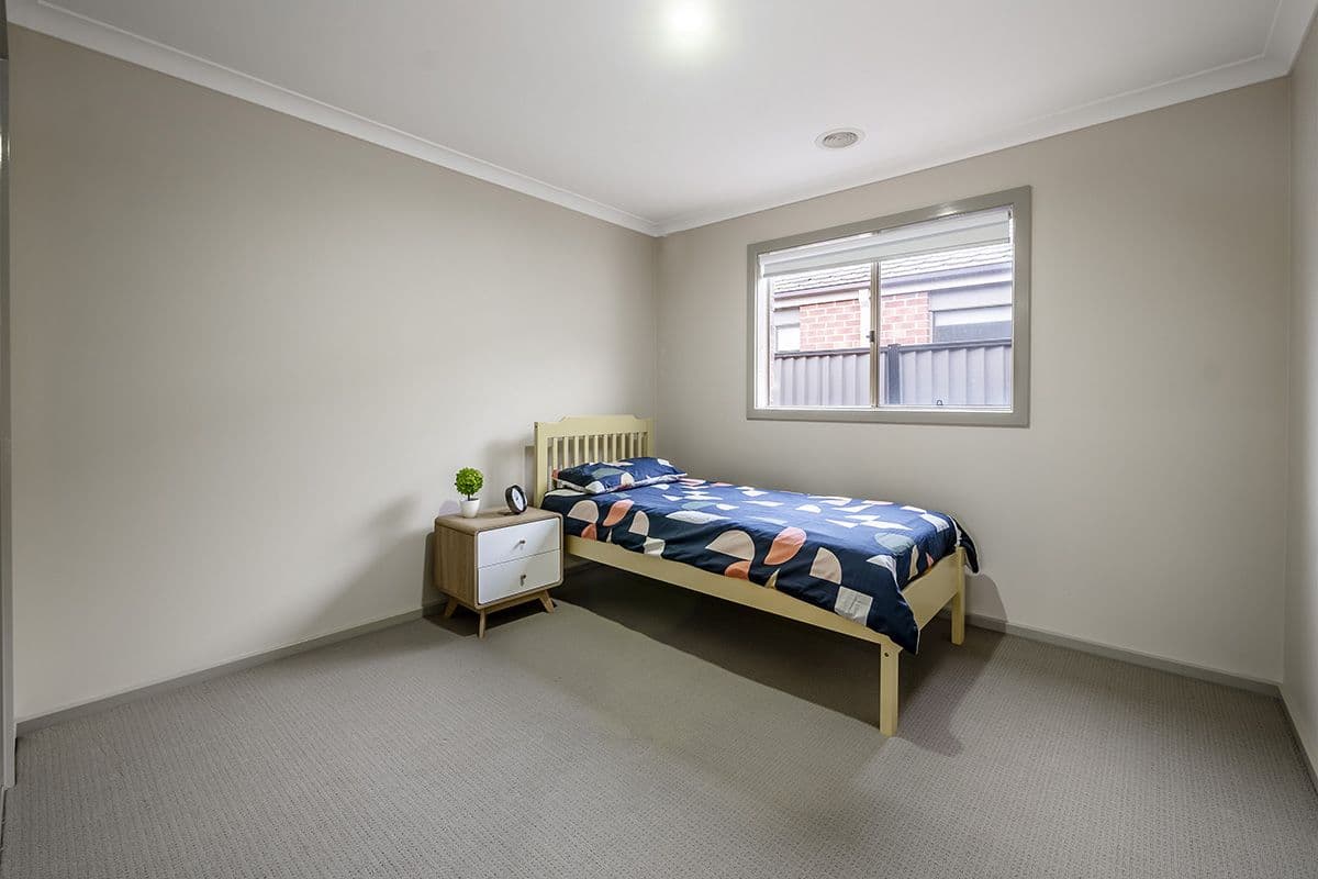 21 Barossa Drive, Clyde North VIC 3978, Clyde North - Thumbnail 8