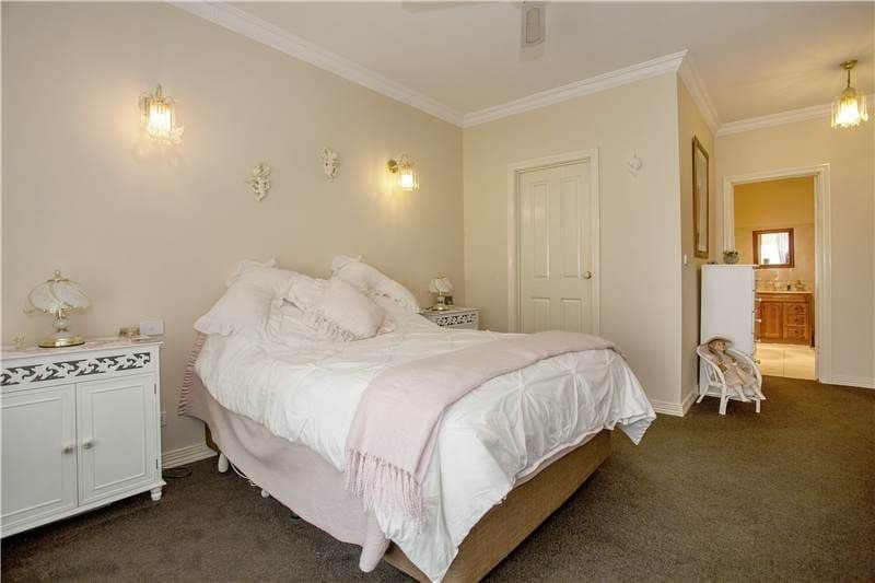 10 Fairview Court, Drysdale VIC 3222, Drysdale - Thumbnail 4