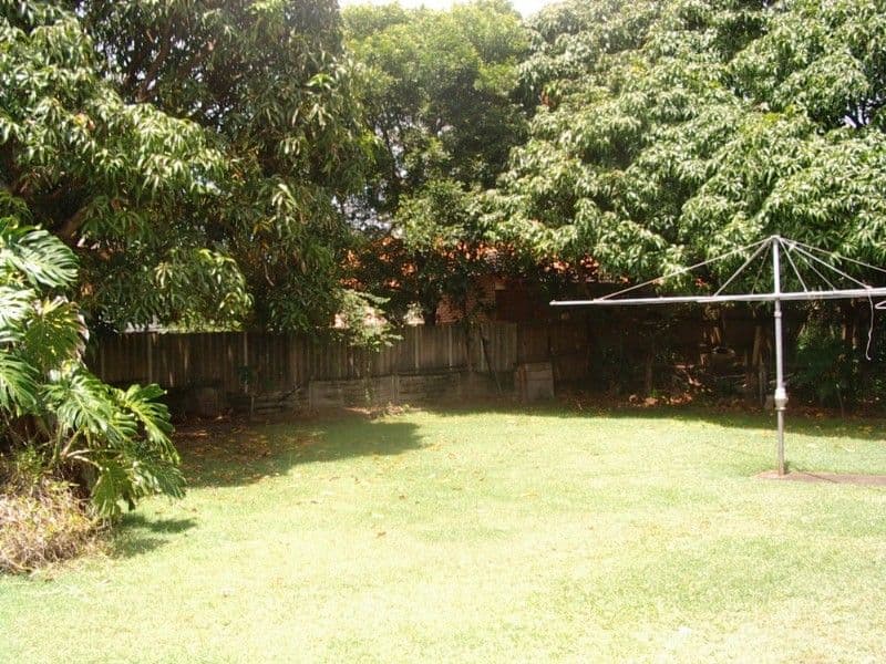 52 Parr Street, BIGGERA WATERS QLD 4216, Biggera Waters - Thumbnail 4