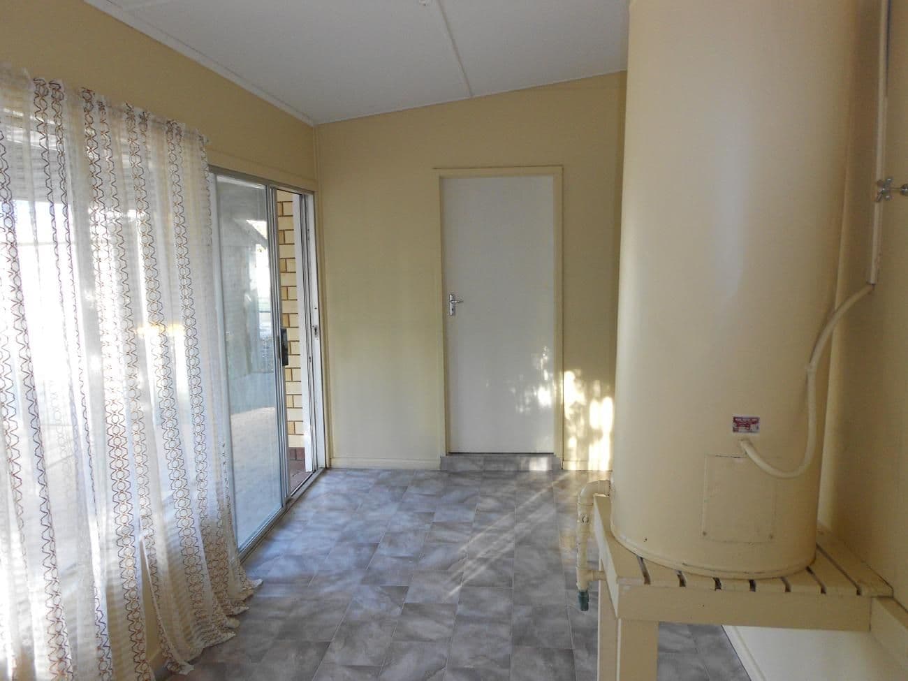 39 Cotton Street, BORDERTOWN SA 5268, Bordertown - Thumbnail 7