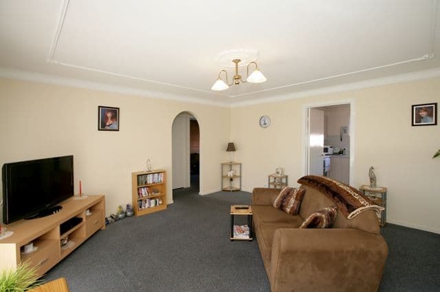 4 Bulolo Street, ASHMONT NSW 2650, Ashmont - Thumbnail 2