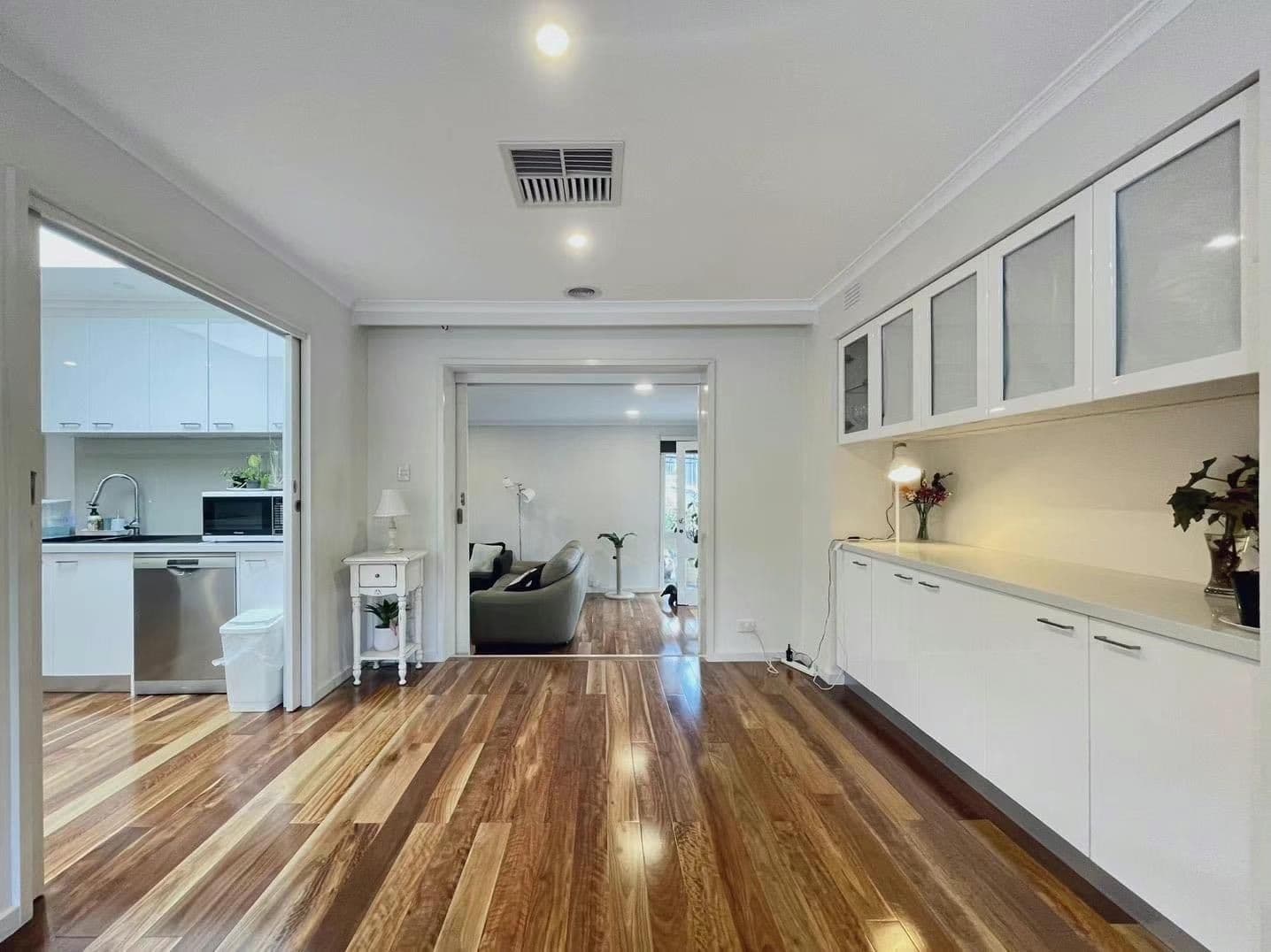 1 Hertford Road, Doncaster East VIC 3109, Doncaster East - Thumbnail 2