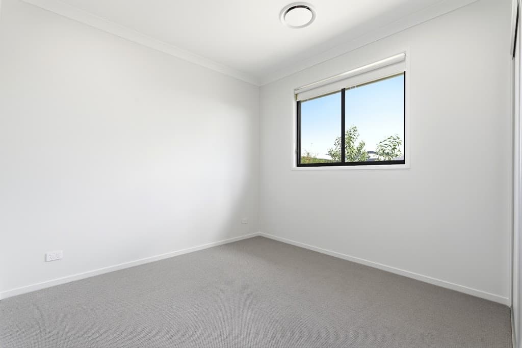 38 Redcomb Drive, Park Ridge, QLD, 4125, Park Ridge - Thumbnail 3
