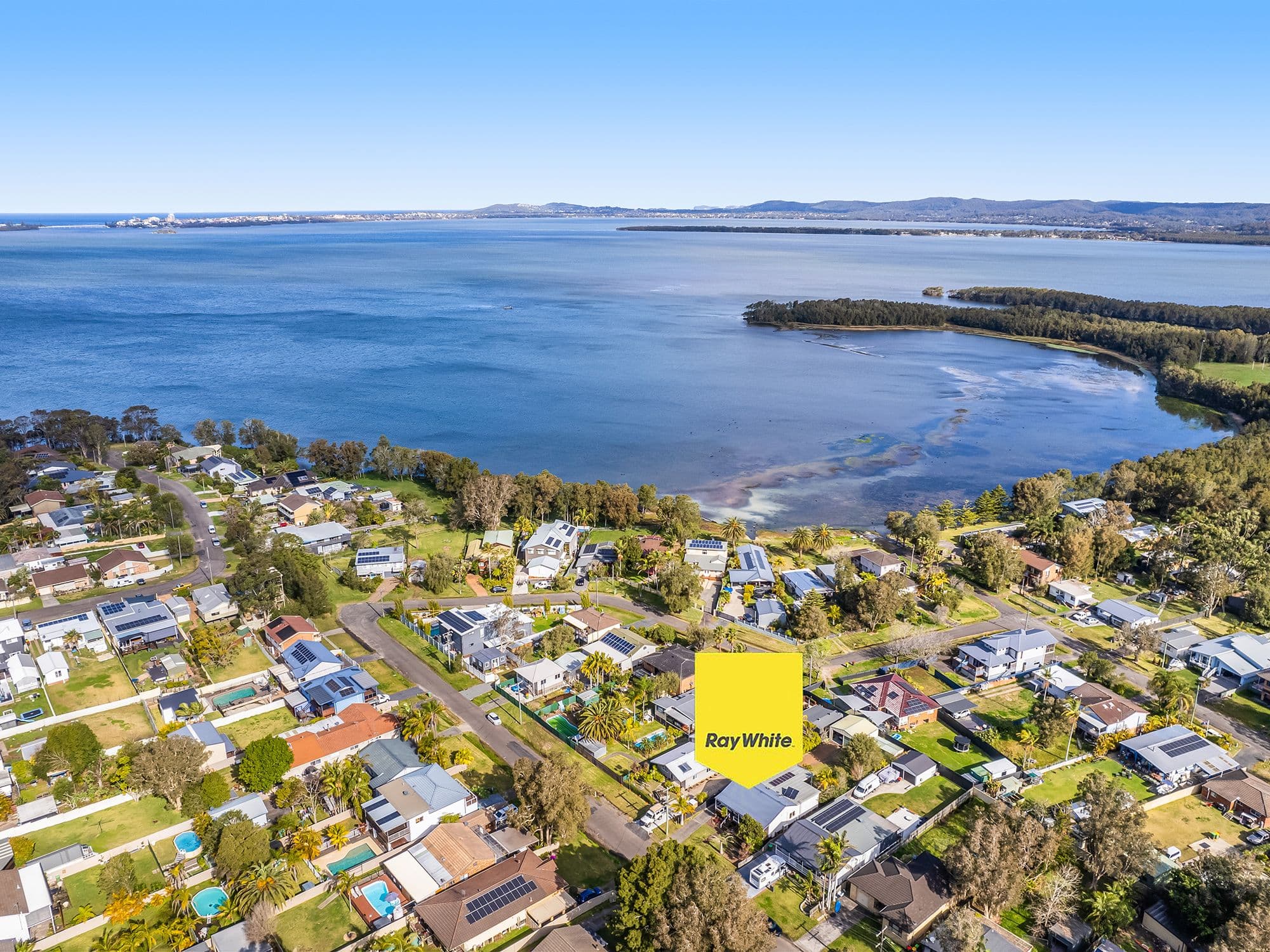 4 Kyema Crescent, San Remo, Rocky Point - Image 1