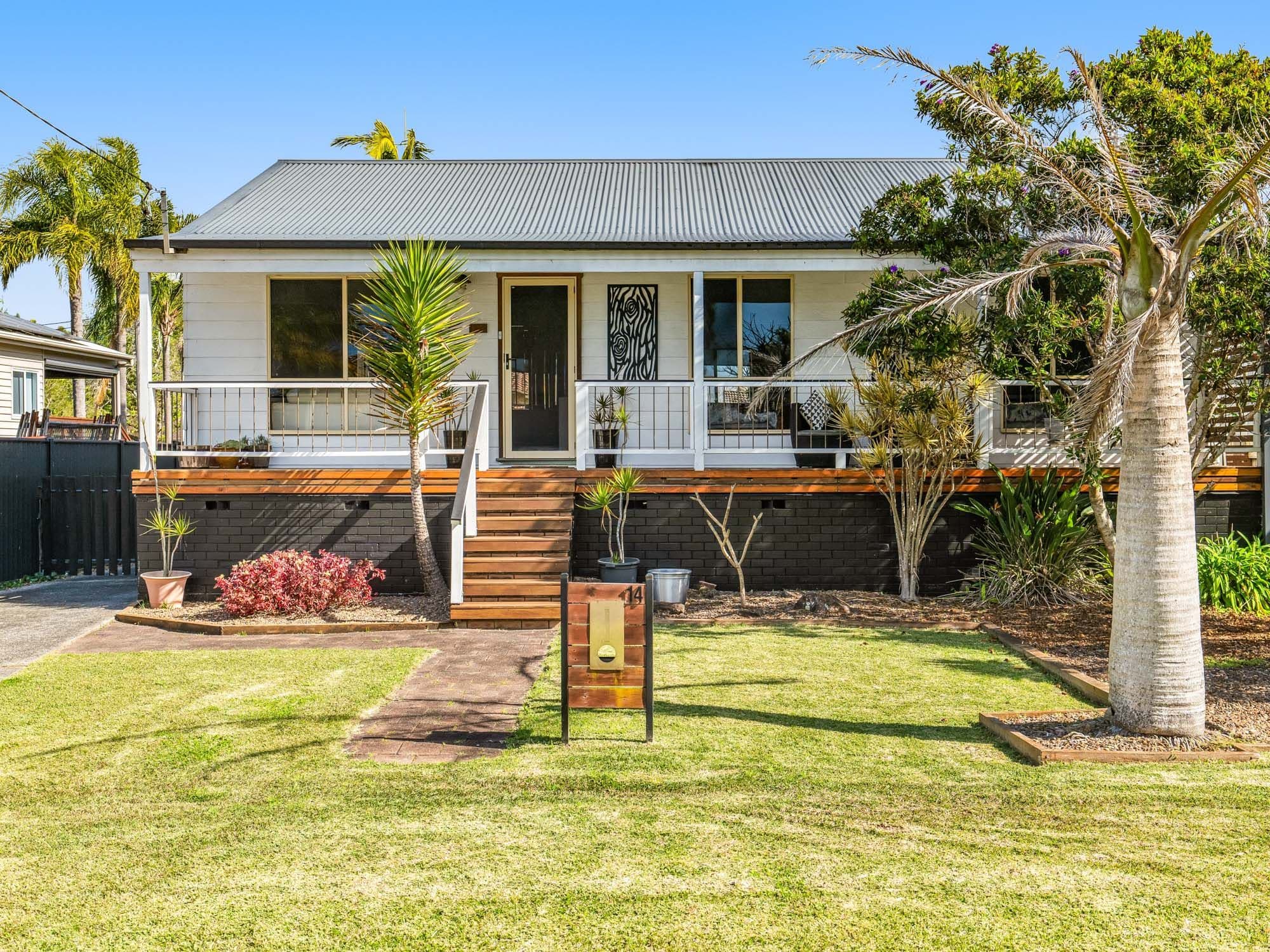 4 Kyema Crescent, San Remo, Rocky Point - Thumbnail 2